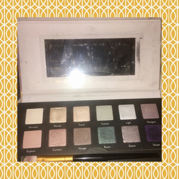 Cargo Wanderlust eyeshadow palette - Picture 3 of 3